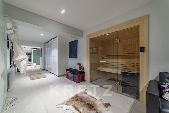 Image No.13-5 Bed House for sale