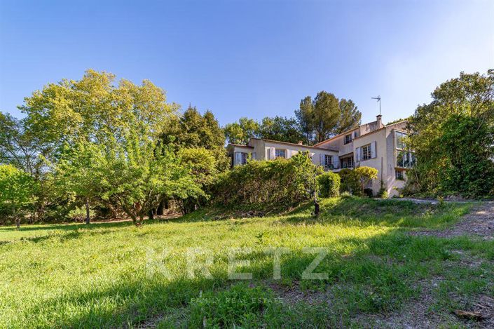 Image No.2-6 Bed House for sale