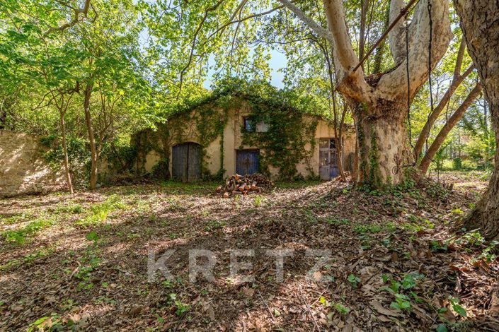 Image No.3-6 Bed House for sale