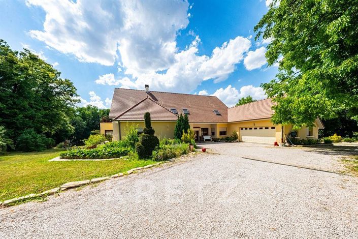 Image No.17-7 Bed House for sale