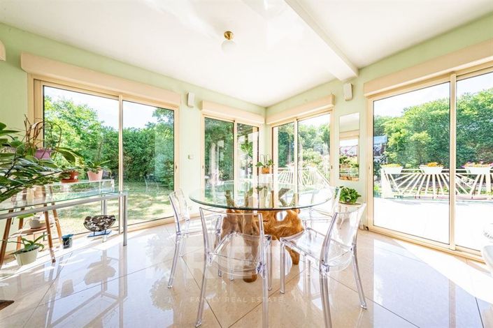 Image No.5-7 Bed House for sale