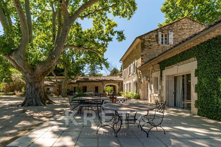 Image No.1-10 Bed House for sale