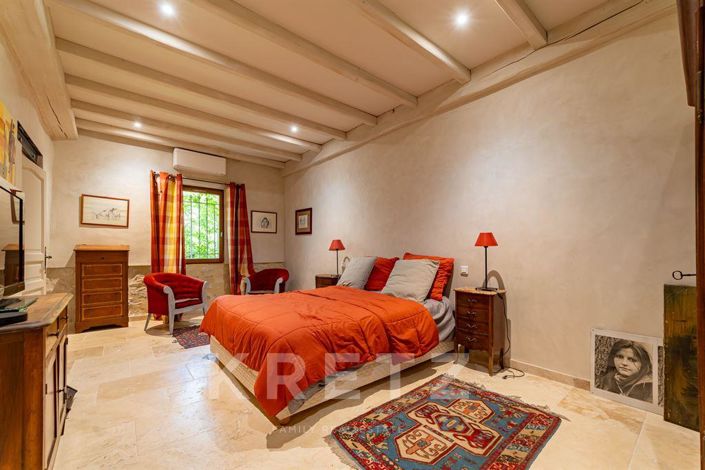 Image No.12-10 Bed House for sale