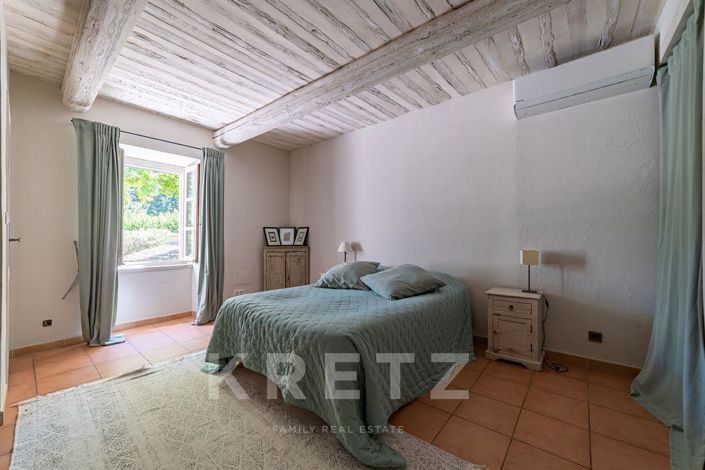 Image No.14-10 Bed House for sale