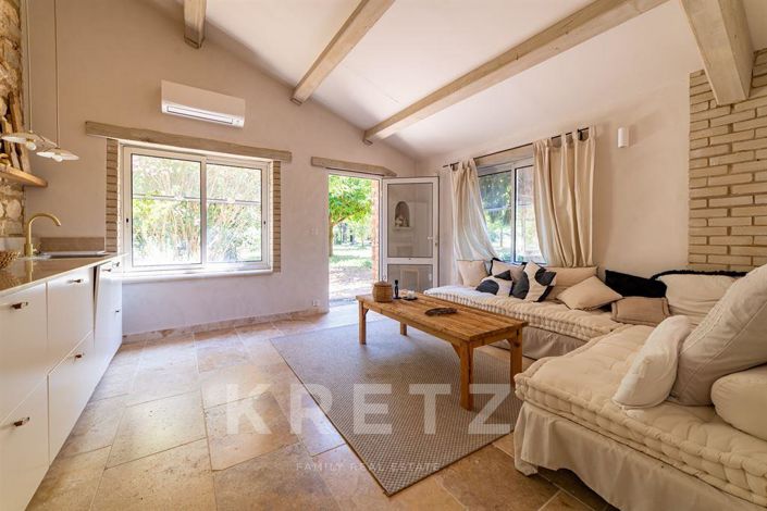 Image No.15-10 Bed House for sale