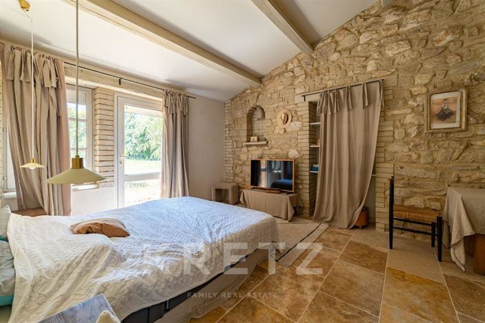 Image No.16-10 Bed House for sale