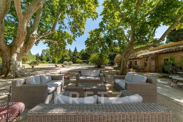 Image No.3-10 Bed House for sale