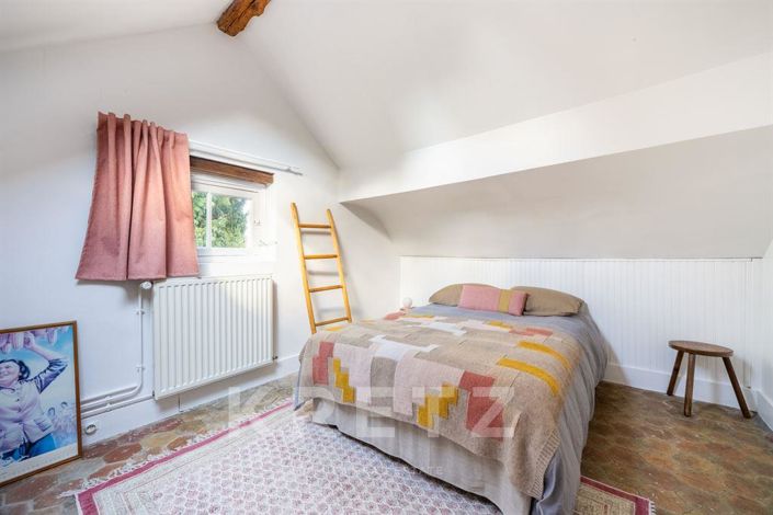 Image No.12-7 Bed House for sale