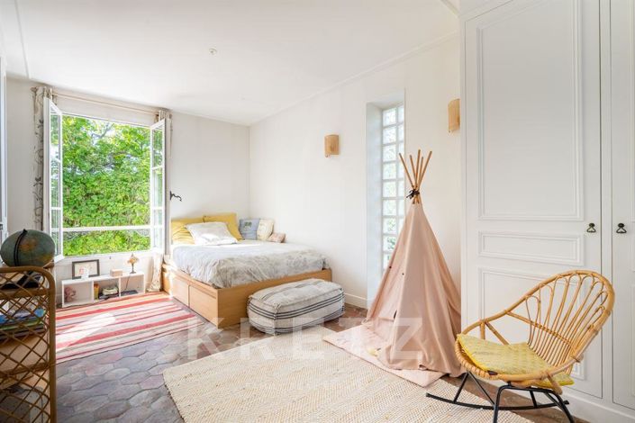 Image No.13-7 Bed House for sale