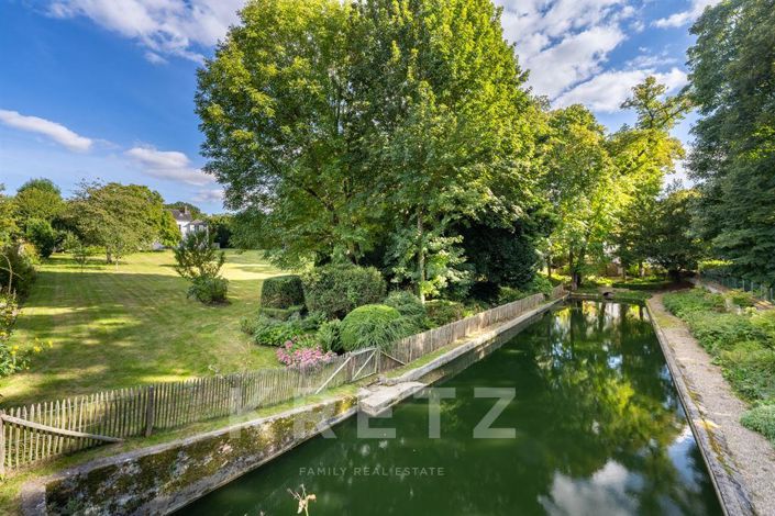 Image No.15-7 Bed House for sale