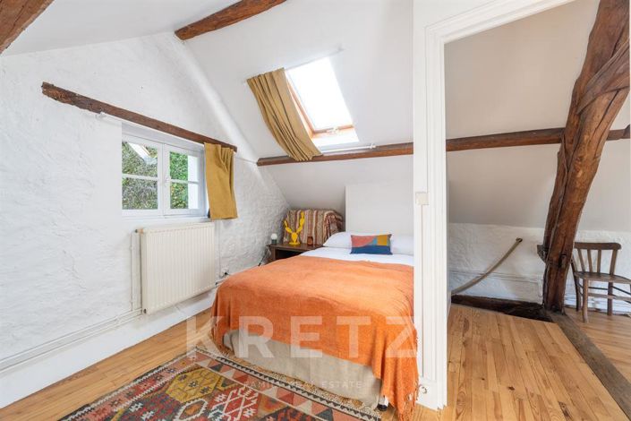 Image No.22-7 Bed House for sale