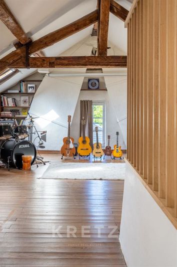 Image No.9-7 Bed House for sale