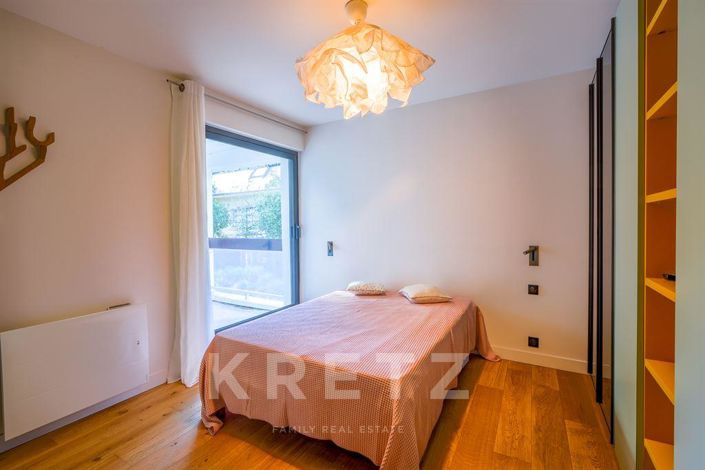 Image No.5-5 Bed House for sale