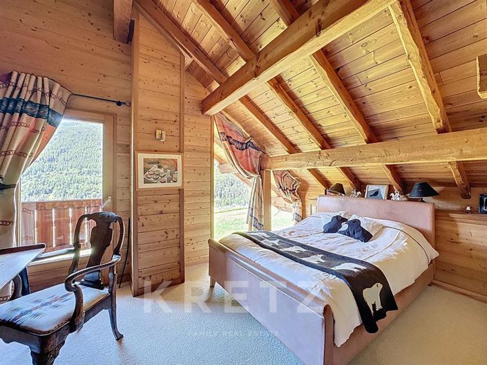 Image No.11-6 Bed House for sale