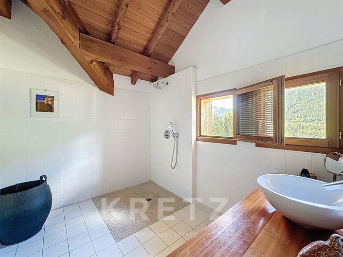 Image No.12-6 Bed House for sale