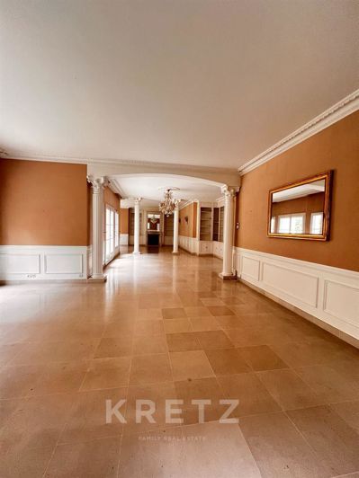 Image No.6-5 Bed House for sale