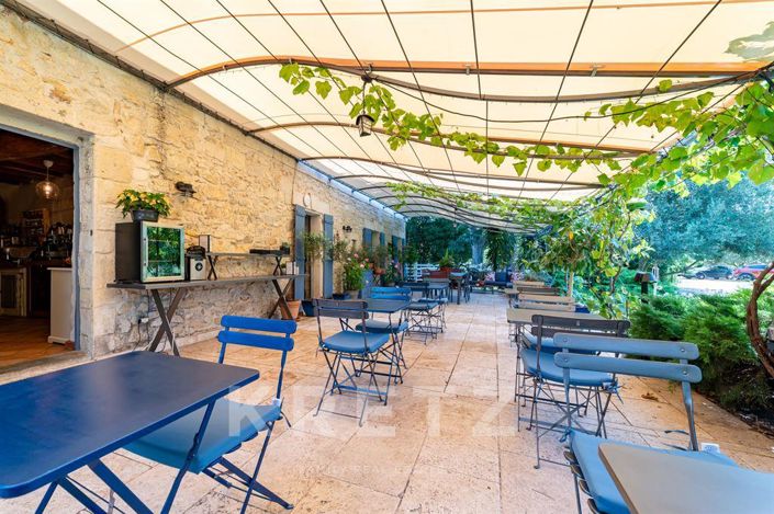 Image No.5-6 Bed Property for sale