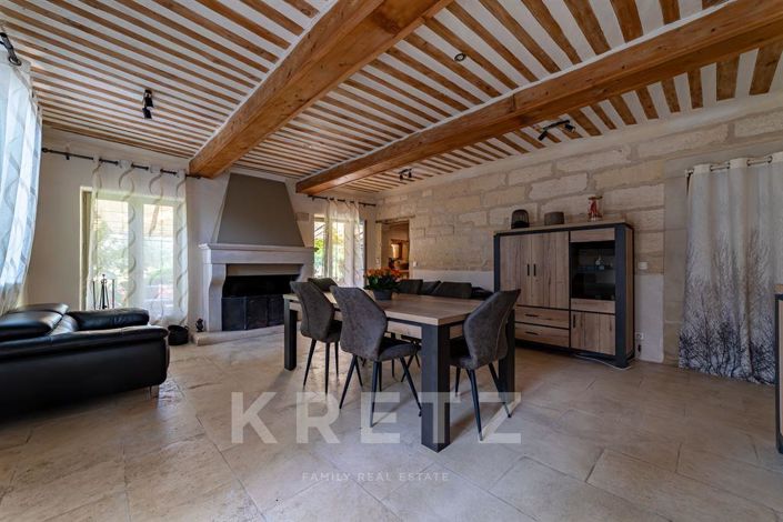 Image No.8-6 Bed Property for sale