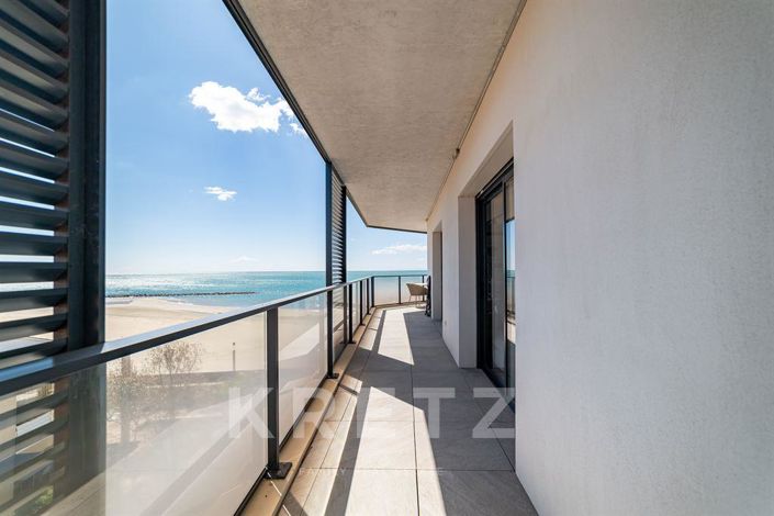 Image No.10-3 Bed Apartment for sale