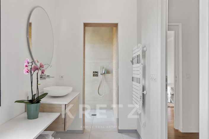 Image No.12-4 Bed House for sale