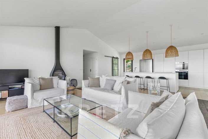 Image No.4-4 Bed House for sale