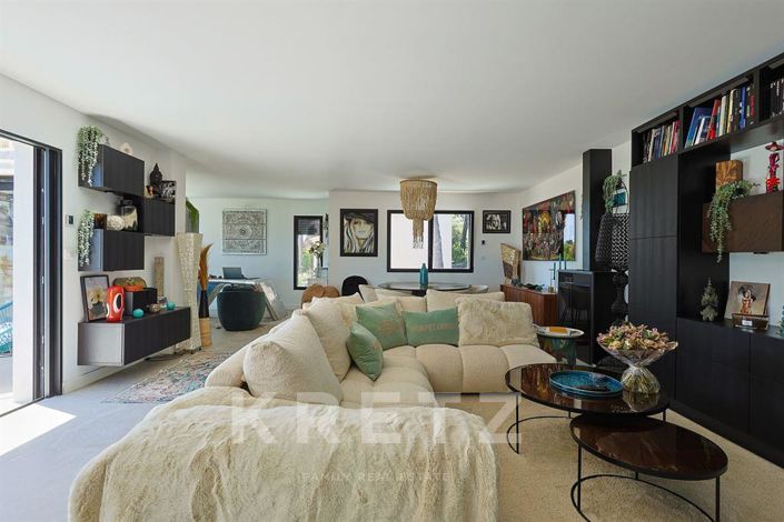 Image No.4-4 Bed House for sale