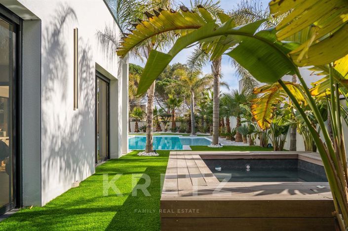 Image No.4-5 Bed Property for sale