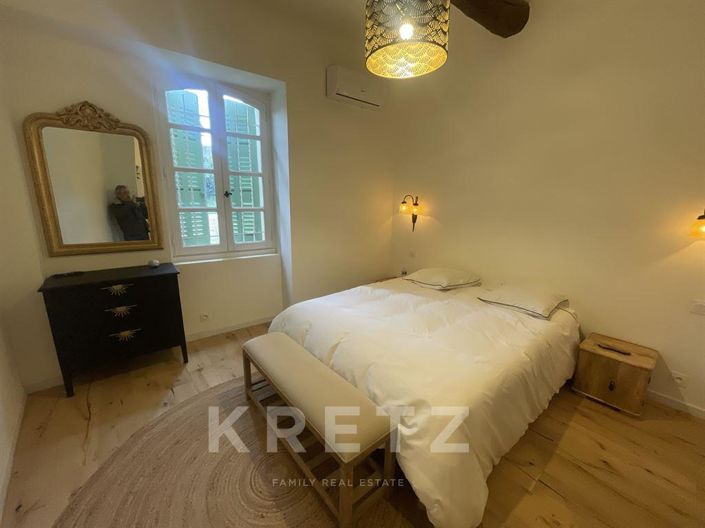 Image No.5-7 Bed Property for sale