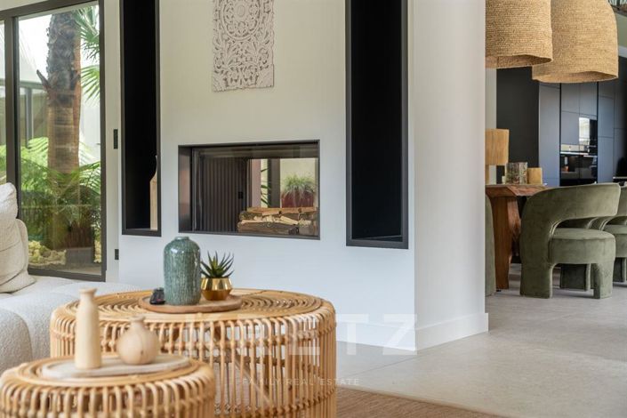 Image No.5-5 Bed House for sale