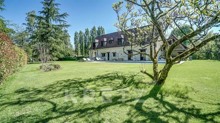 Image No.1-5 Bed House for sale