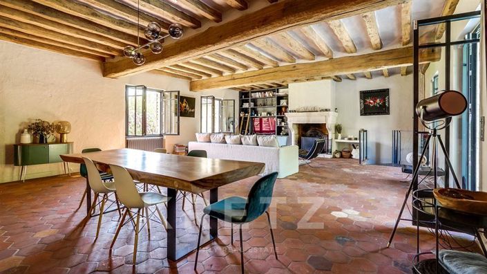 Image No.5-5 Bed House for sale