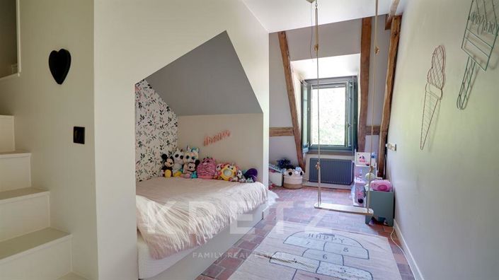 Image No.9-5 Bed House for sale