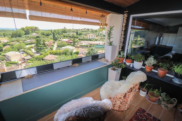 Image No.24-2 Bed Apartment for sale