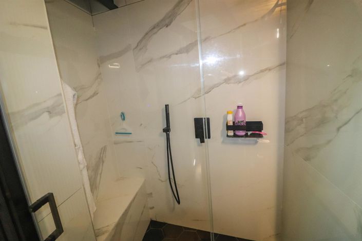 Image No.30-2 Bed Apartment for sale