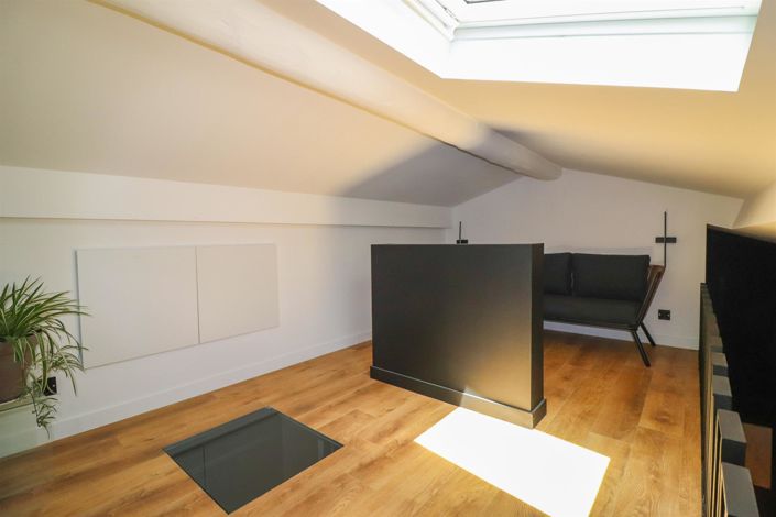 Image No.32-2 Bed Apartment for sale