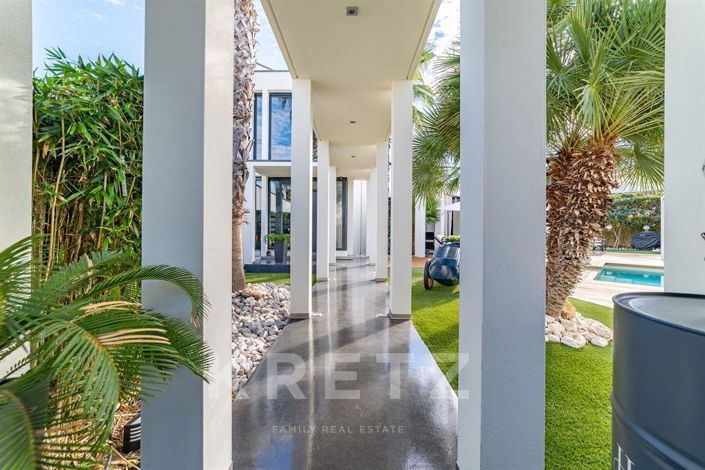 Image No.10-4 Bed House for sale