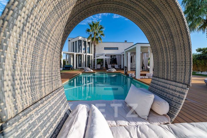 Image No.4-4 Bed House for sale