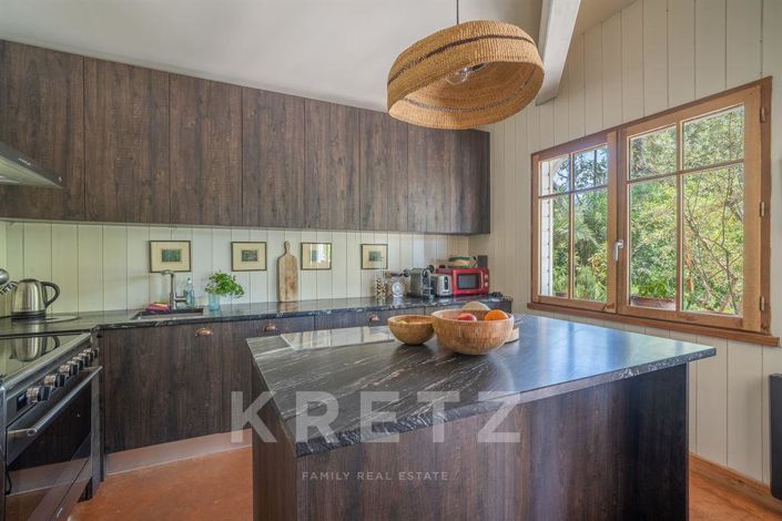 Image No.4-5 Bed House for sale