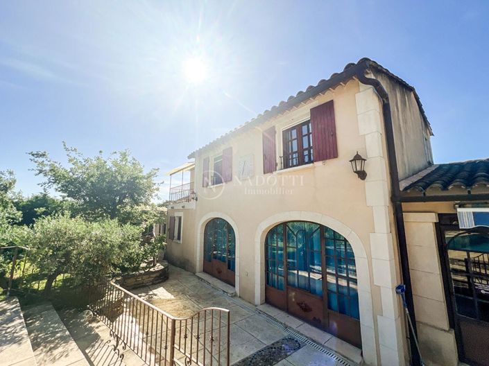 Image No.1-5 Bed House for sale