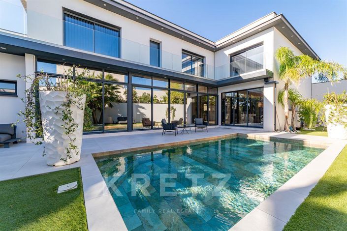 Image No.2-5 Bed House for sale