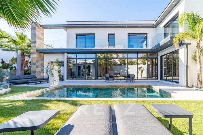 Image No.6-5 Bed Property for sale