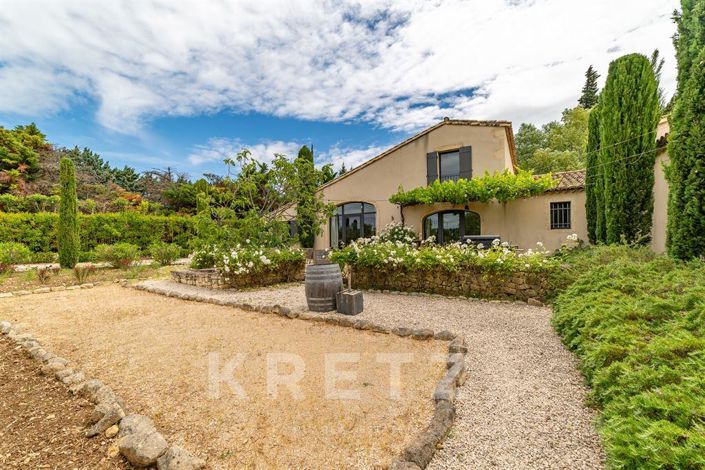 Image No.3-5 Bed Property for sale