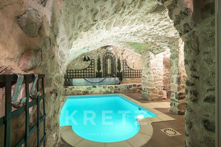 Image No.16-7 Bed House for sale