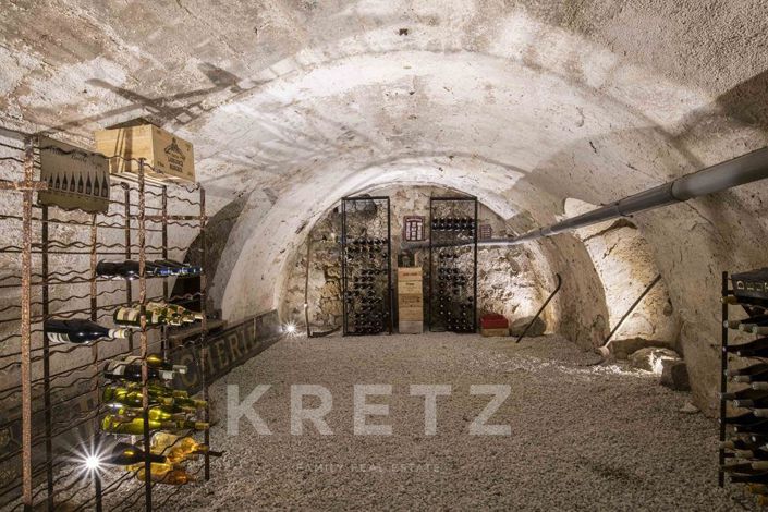 Image No.18-7 Bed House for sale