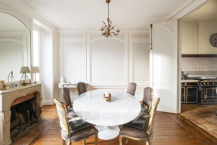 Image No.4-7 Bed House for sale