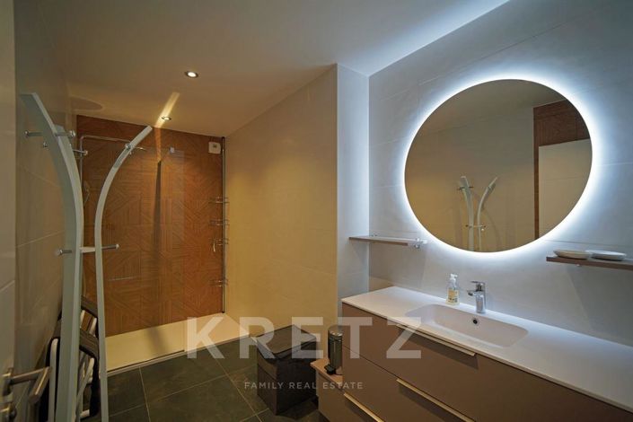 Image No.10-5 Bed House for sale