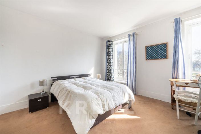 Image No.10-7 Bed House for sale