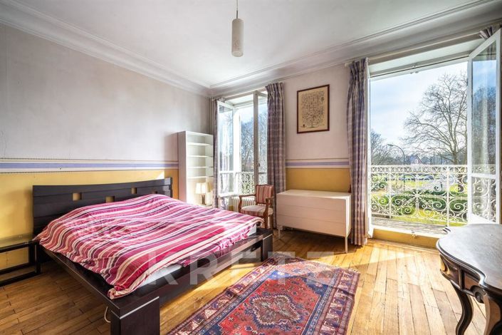 Image No.7-7 Bed House for sale