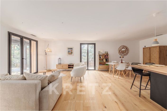 Image No.5-3 Bed House for sale