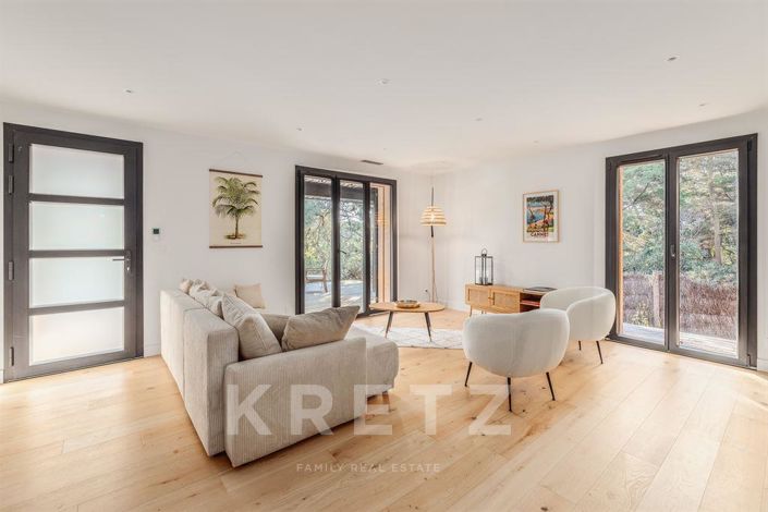 Image No.6-3 Bed House for sale